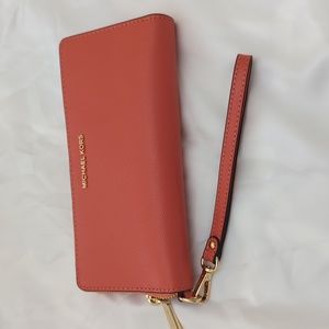 Michael Kors Leather Wristlet Wallet